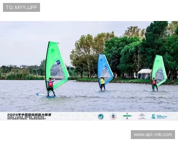 元荡湖水域条件升级 帆板大师赛新航线提升赛事观赏性